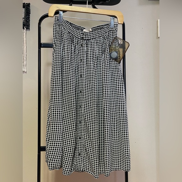 Button up checked midi skirt with pockets - Picture 5 of 6